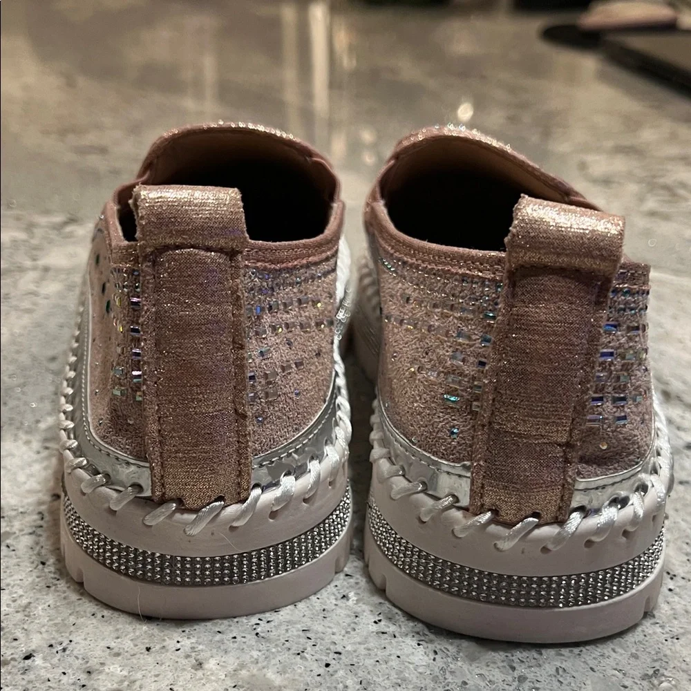 Embellished Slip-On Women Shoes - Picture 4 of 6